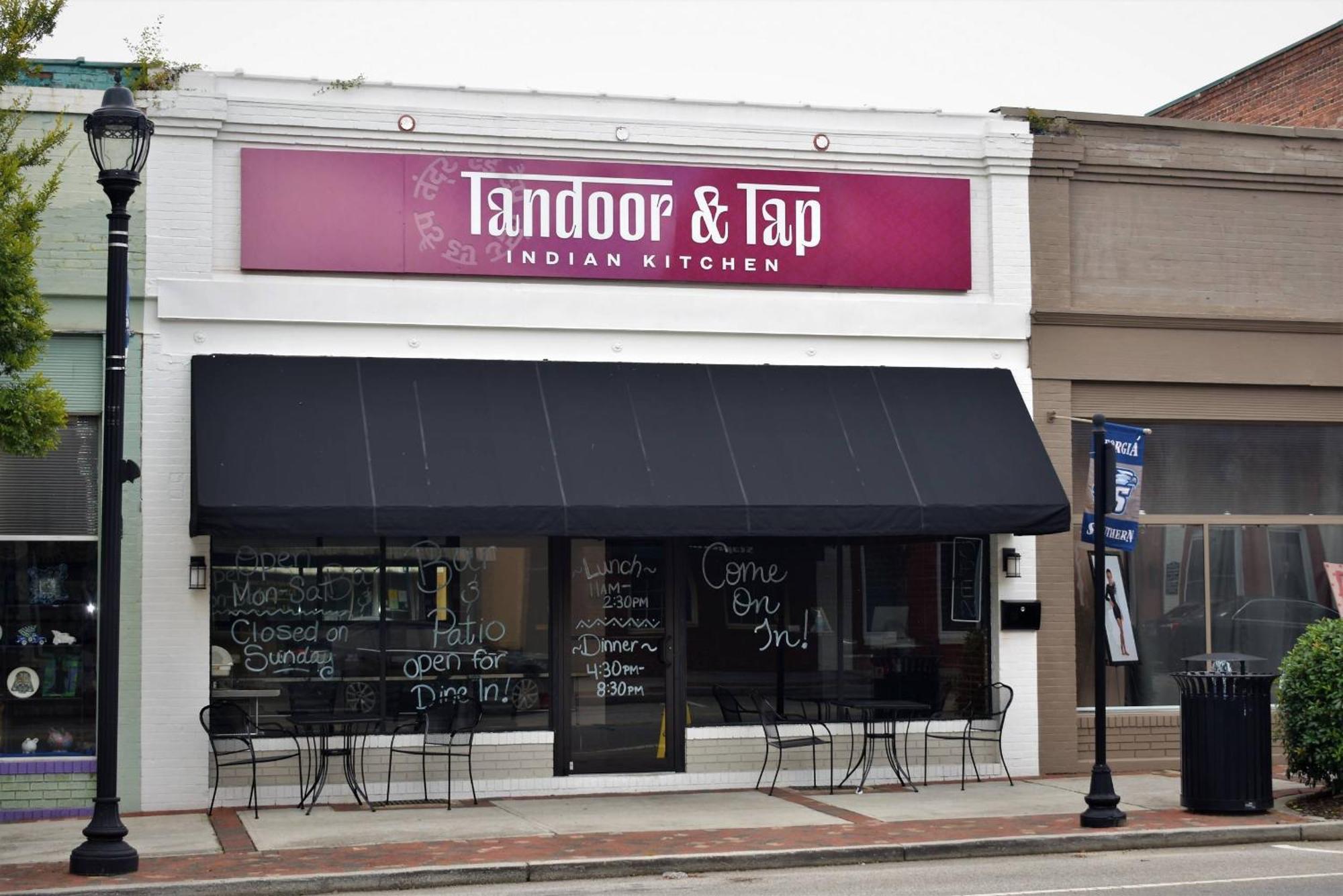 Eagle'S Landing Loft-Downtown Above Bull & Barrel Apartment Statesboro Exterior photo